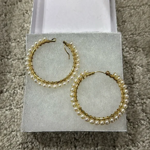 Pearl Hoop Earrings - Picture 2 of 6